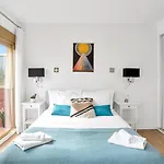 Modern Romana Playa In Marbella, Elviria Μαρμπέλλα