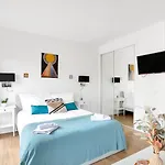 Διαμέρισμα Modern Romana Playa In Marbella, Elviria *