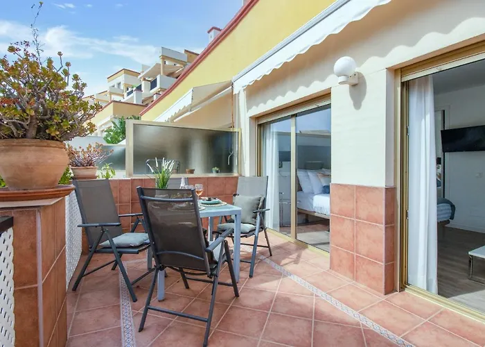 Modern Romana Playa In Marbella, Elviria Apartment