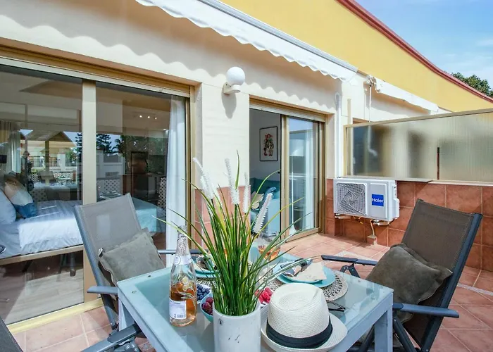 Modern Romana Playa In Marbella, Elviria Apartment *