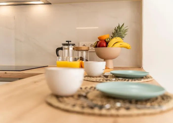 Апартаменти Modern Romana Playa In Marbella, Elviria *