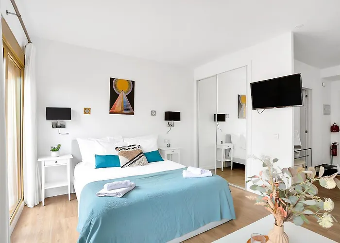 Апартаменти Modern Romana Playa In Marbella, Elviria *