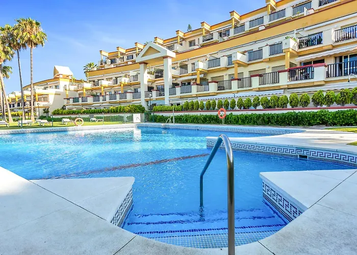 Modern Romana Playa In Marbella, Elviria Apartment *