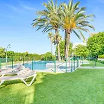 Апартаменты Modern Romana Playa In Marbella, Elviria Марбелья